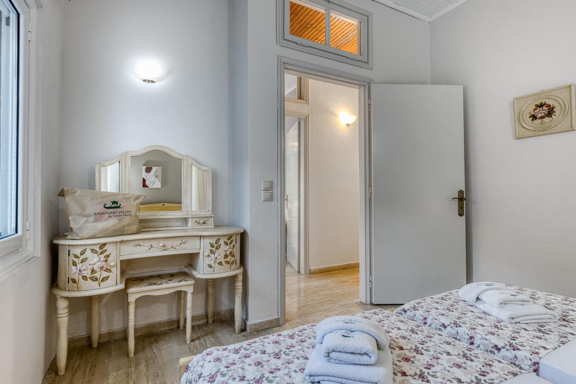 Villa Angeliki By Tsiolis Family Katavolos Ngoại thất bức ảnh